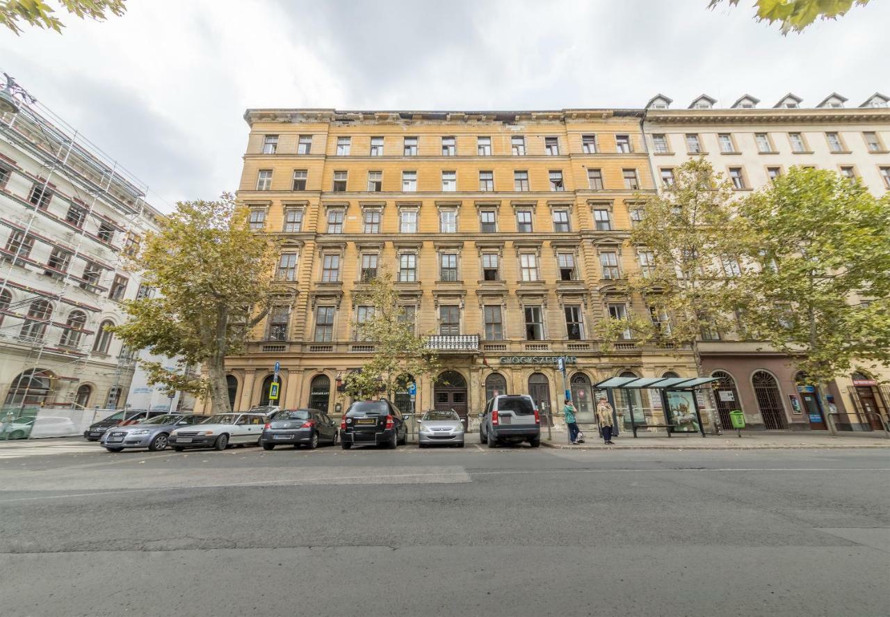 Atlanta Apartment Is In The Heart Of Budapest Esterno foto
